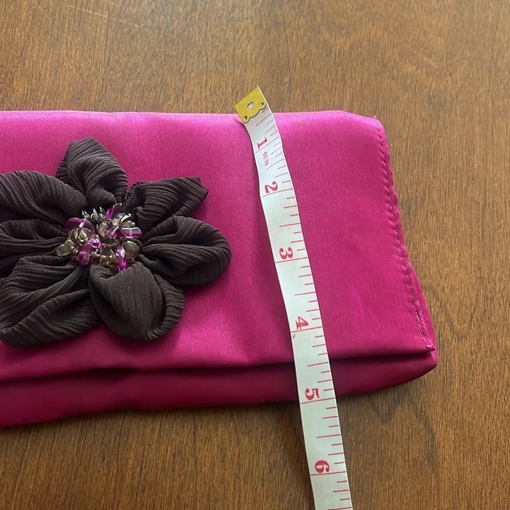 avon Pink Clutch with purple beaded Floral Accent y2k